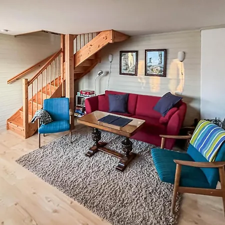 2 Bedroom Awesome In Vanvikan