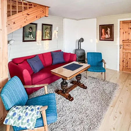 2 Bedroom Awesome In Vanvikan