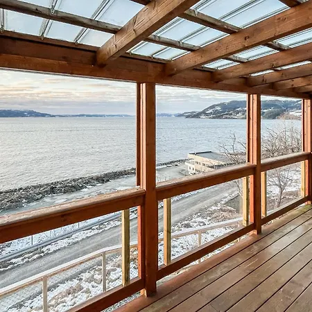 2 Bedroom Awesome In Vanvikan * Vannvikan