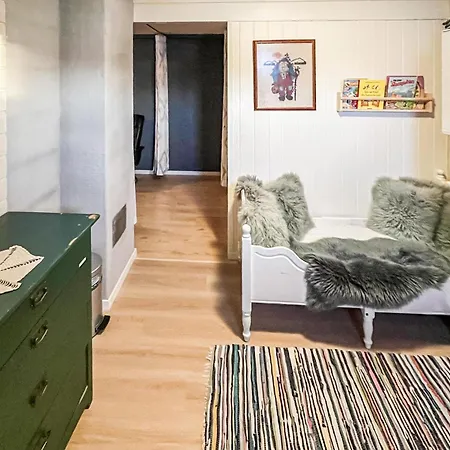 Casa de Férias 2 Bedroom Awesome In Vanvikan Vannvikan