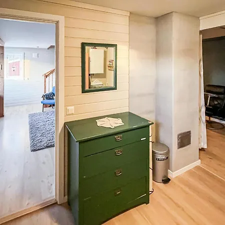 2 Bedroom Awesome In Vanvikan Casa de Férias Vannvikan
