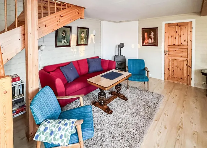 2 Bedroom Awesome In Vanvikan