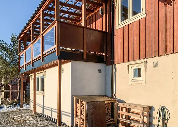 2 Bedroom Awesome In Vanvikan Semesterbostad *