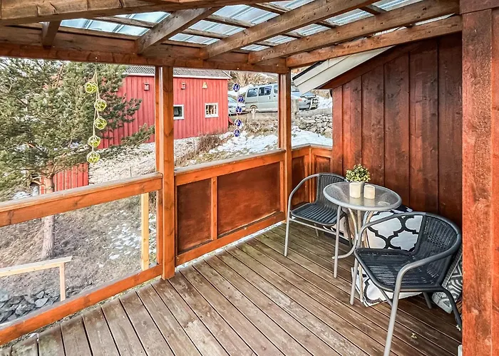 2 Bedroom Awesome In Vanvikan Semesterbostad *