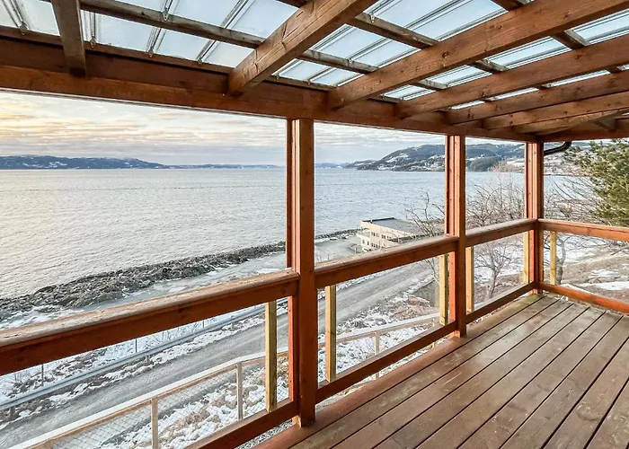 2 Bedroom Awesome In Vanvikan * Vannvikan