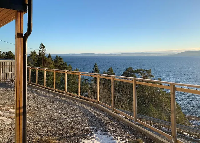 2 Bedroom Awesome In Vanvikan Semesterbostad Vannvikan